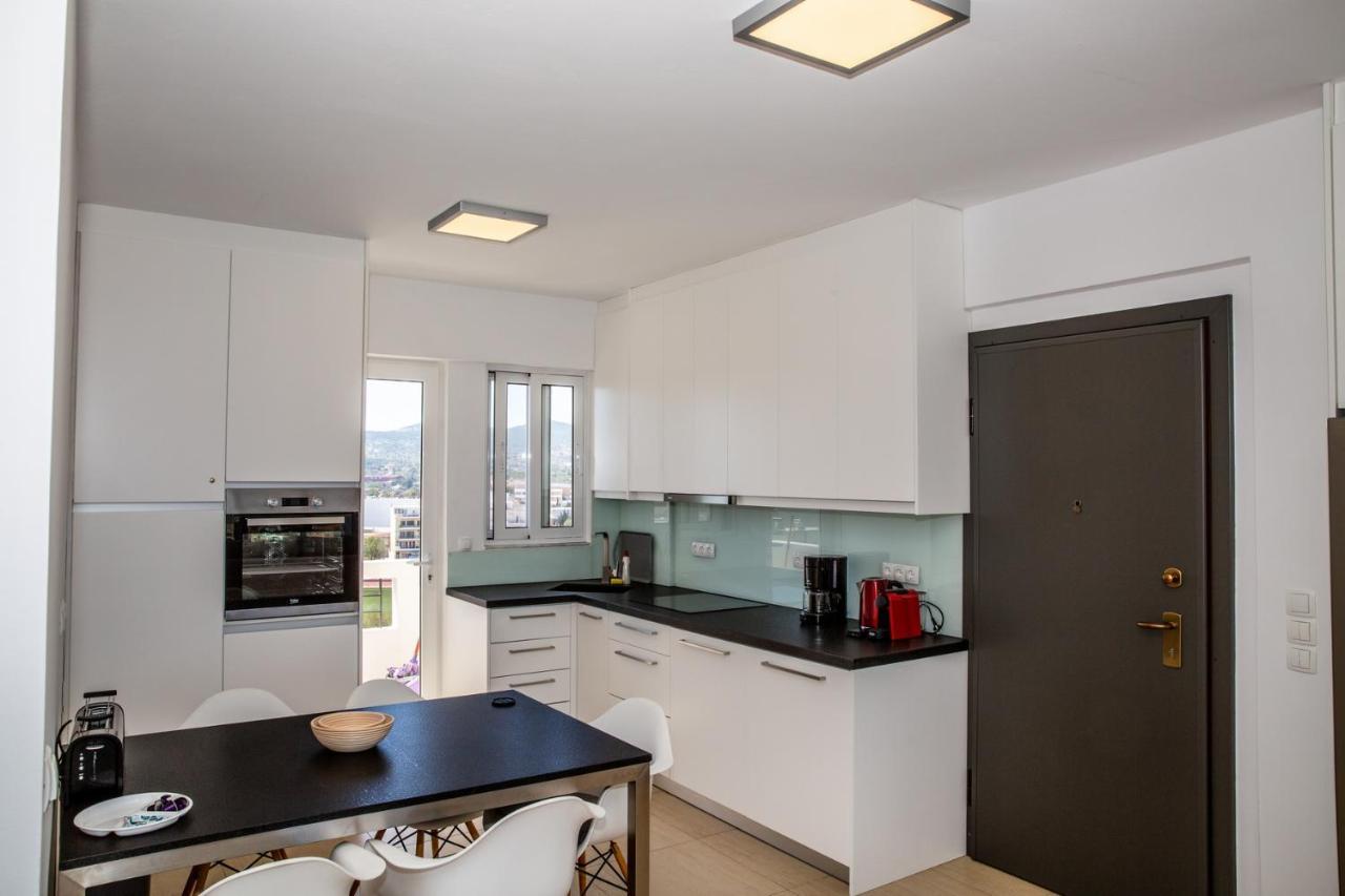 Komfort City Apartment "Elias" Mit Meerblick In Lavrio Buitenkant foto
